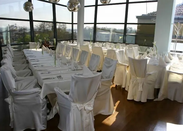 Hotel Burgas Hotell 4*