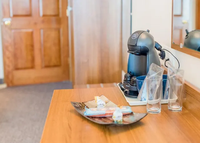 מלון Hotel Burgas 4*